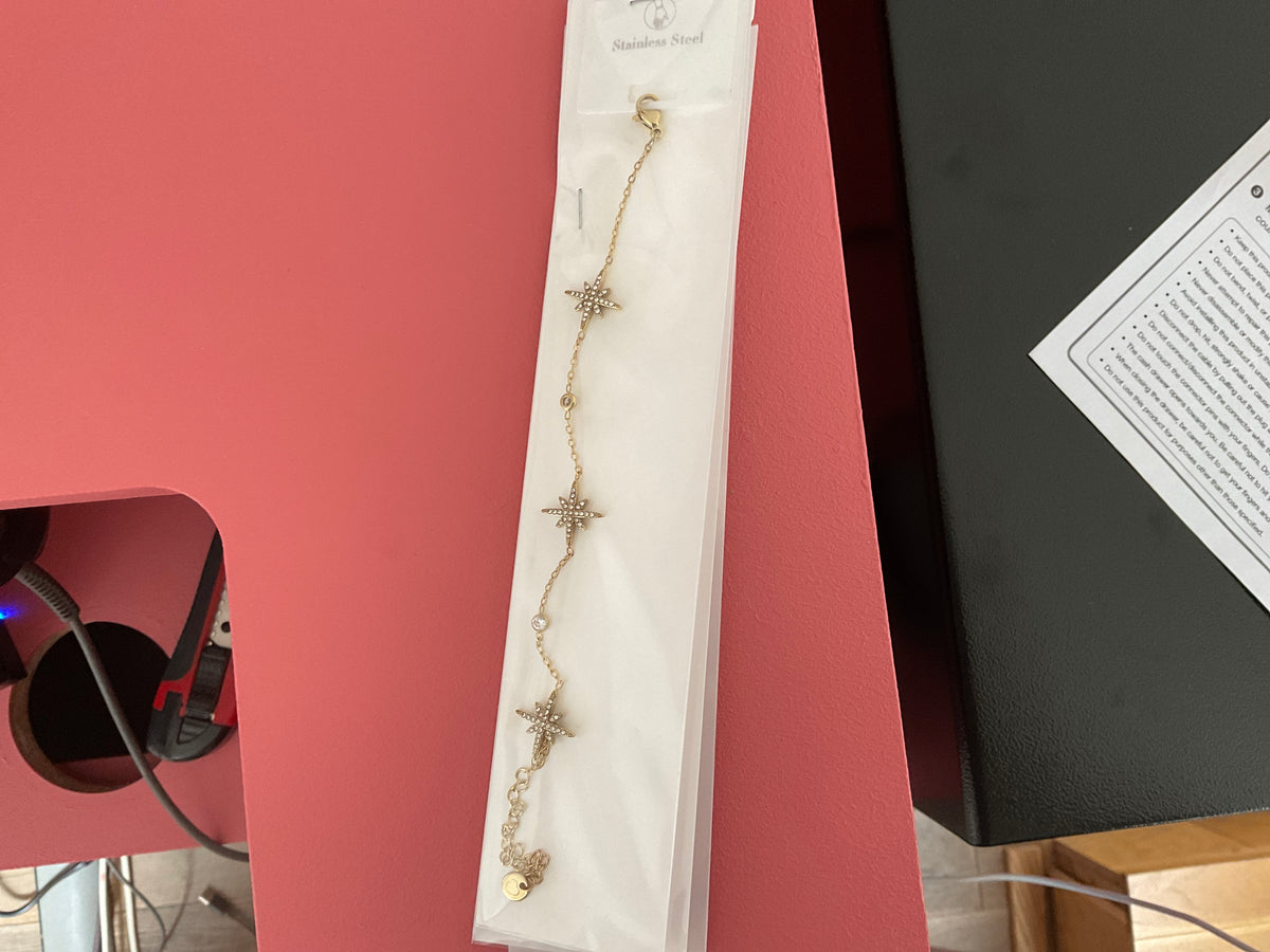 Bracelet doré étoile celtique