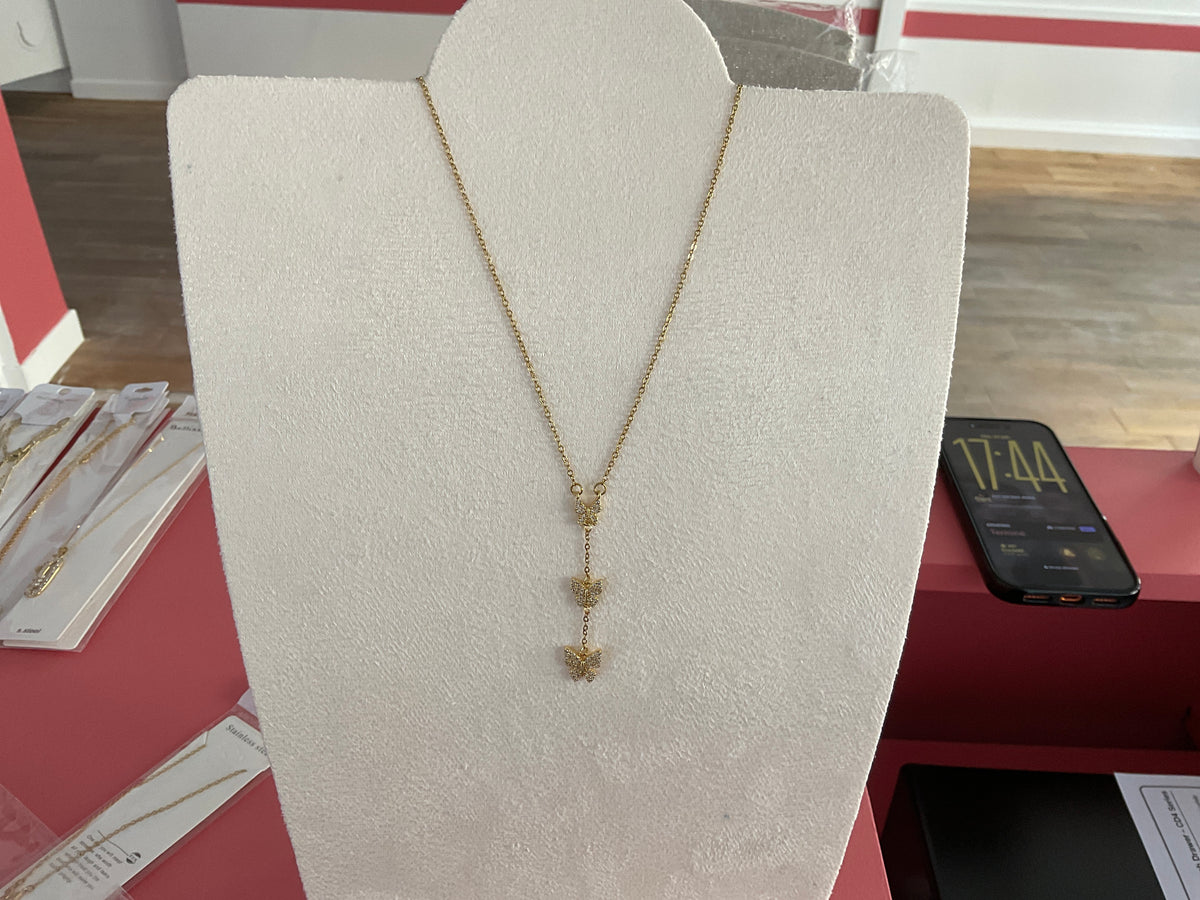 Collier doré Y papillon