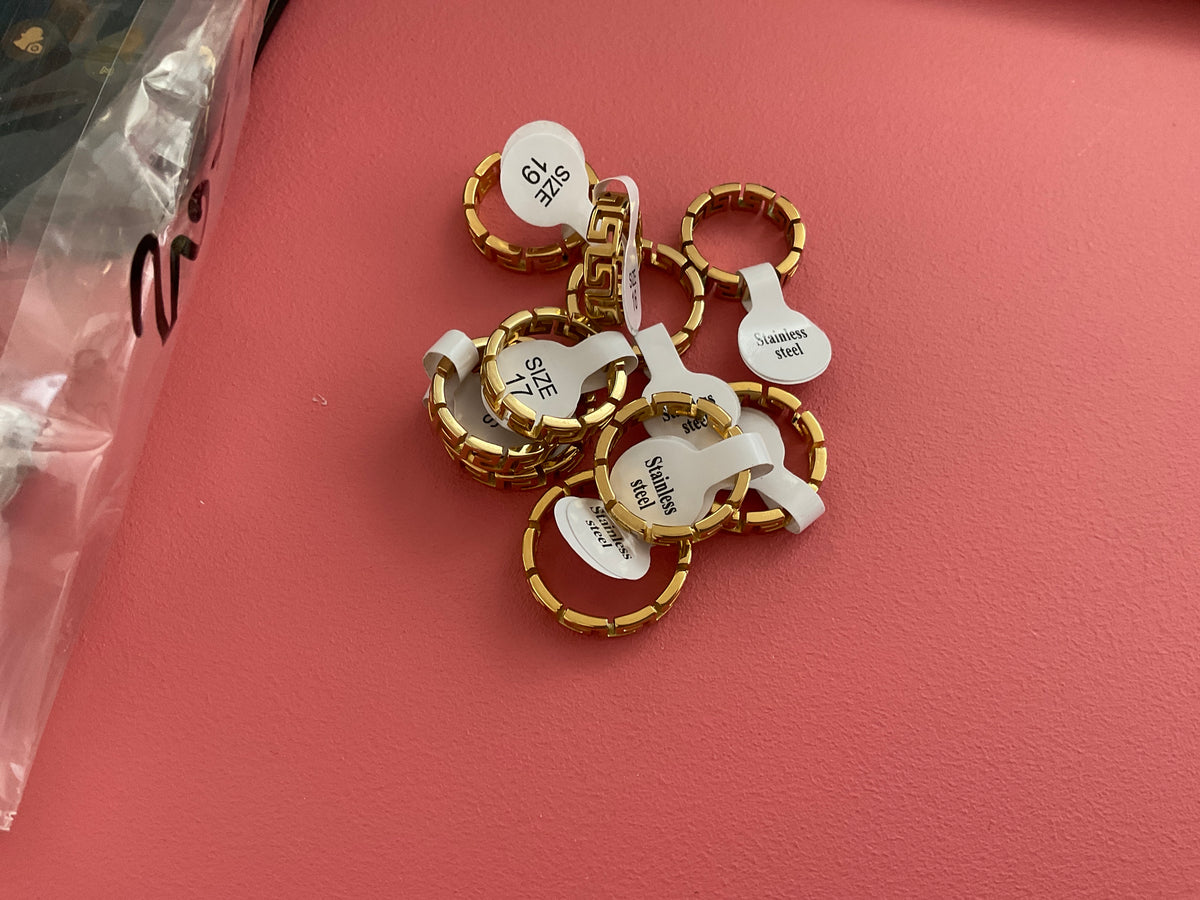 Bague homme doré style versace