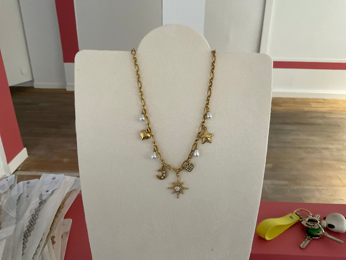 Collier charms ( parure )